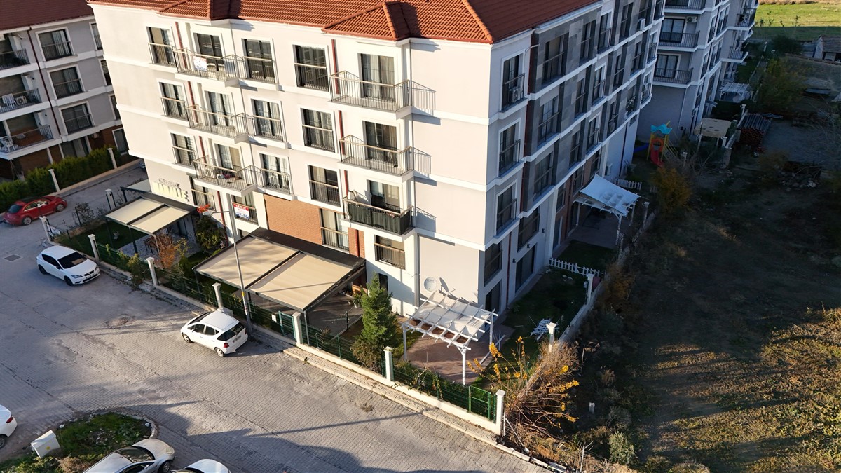 Seyrek'te 3+1 Müstakil Bahçeli Havuzlu Site İçi Dublex Daire