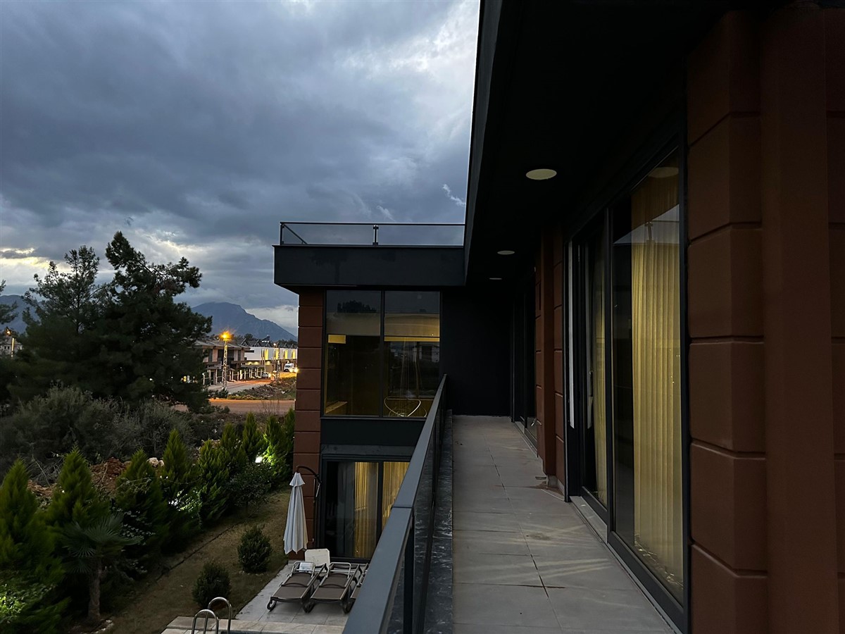 Villa Almadan Mutlaka Bu Villa Ya Bir Bakin