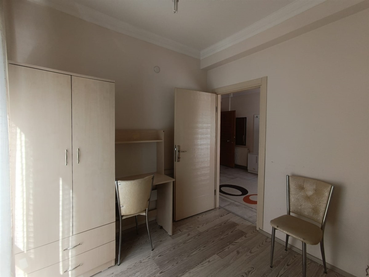 Modernevler Mahallesin De Satilik 2+1 Apart Daire