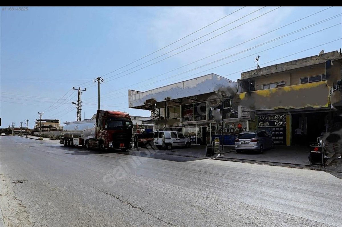 Karaduvar Mevkii Yol Üzeri Satilik 300 M2 Dükkan