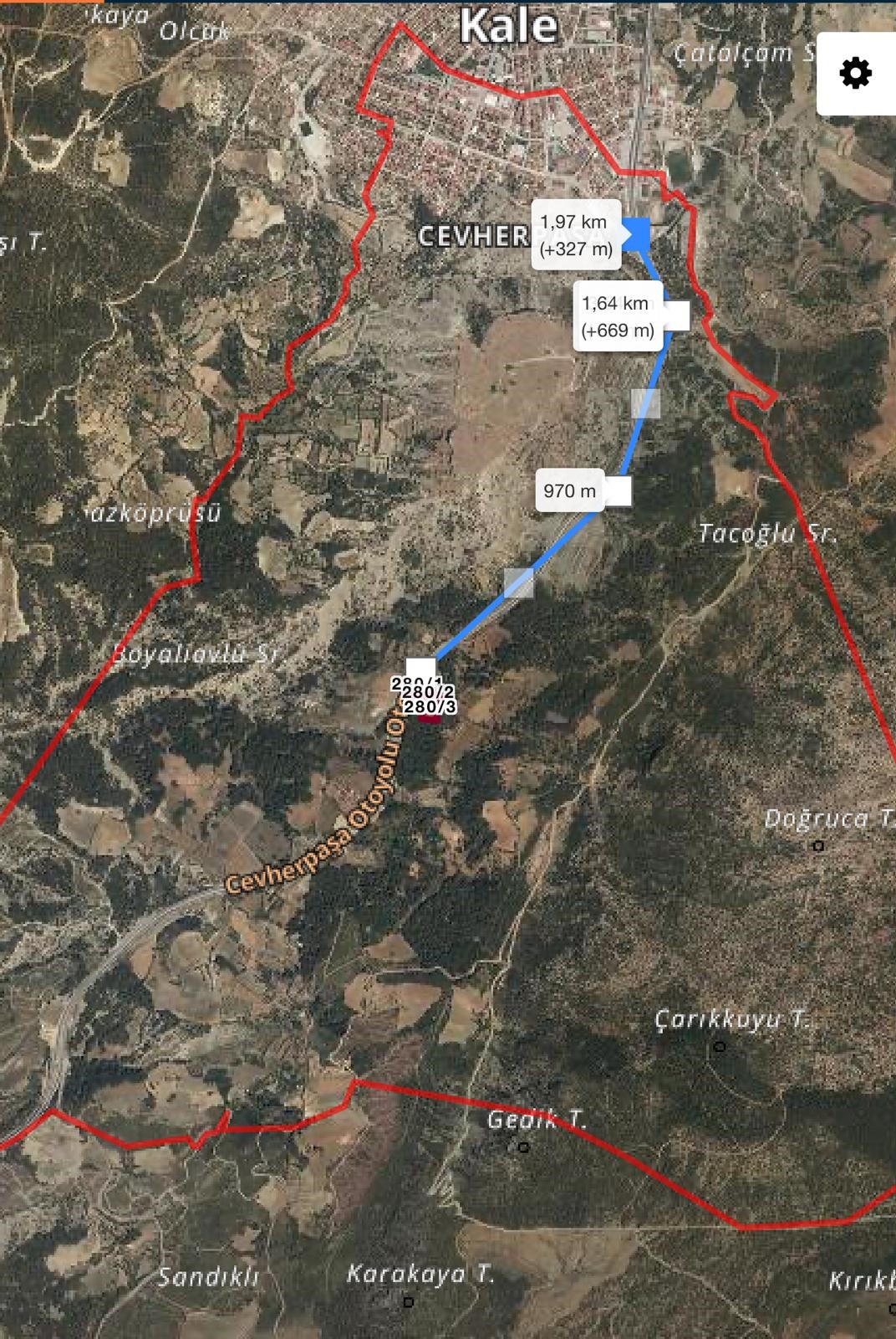 Denizli Kale'de Muğla Yolu'na Cepheli 9670 M2 Yatirimlik Tarla
