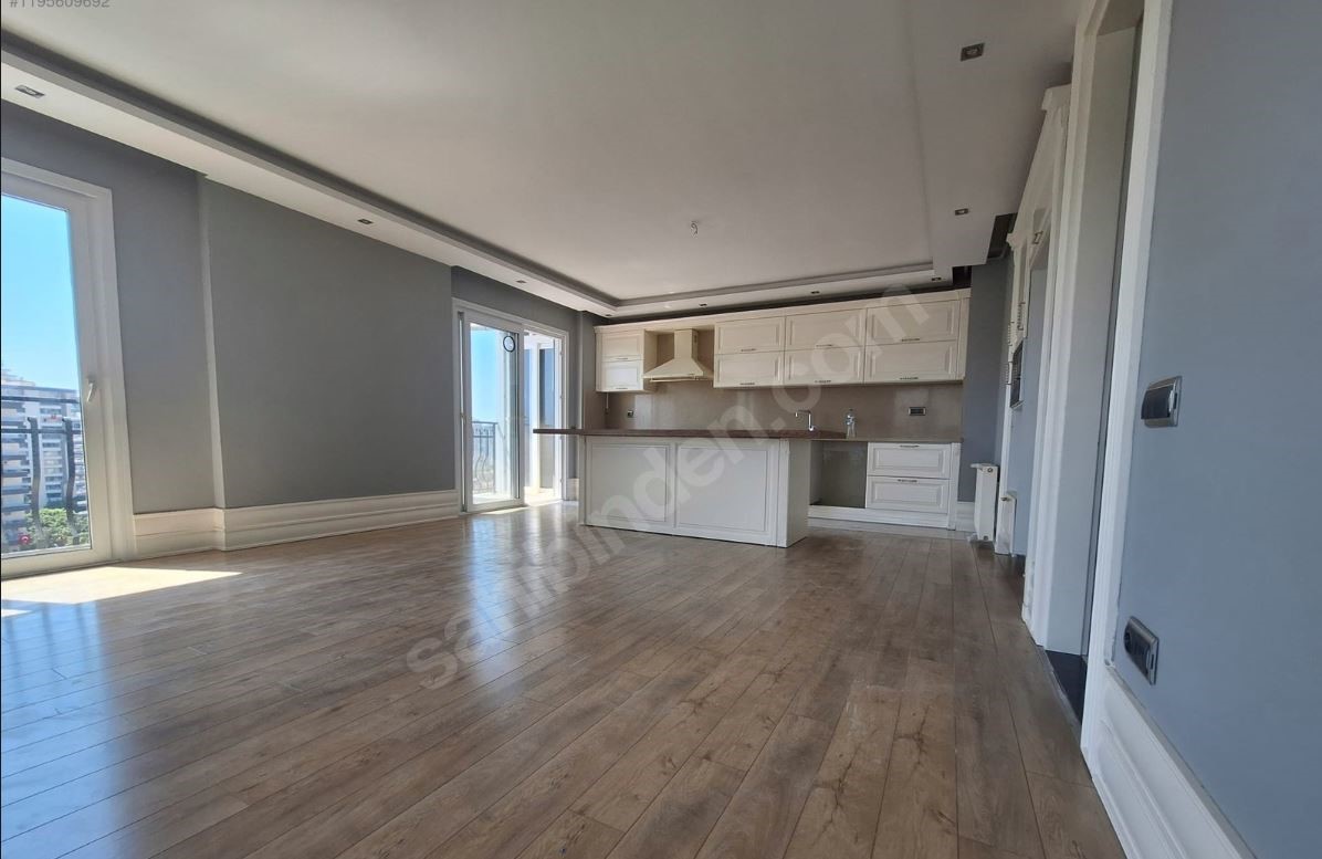 Yenişehir Menteş'te 270 M² Satilik 4+1